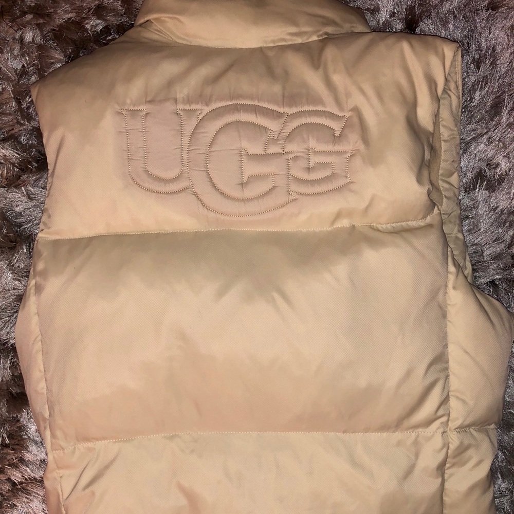 Ugg puffer vest